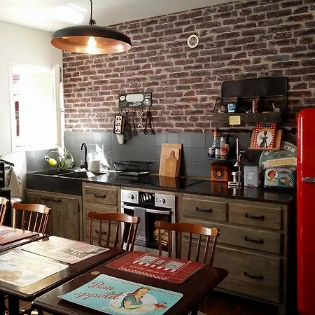 Ancienne Maison De En Centre, Proche Gare בית נופש