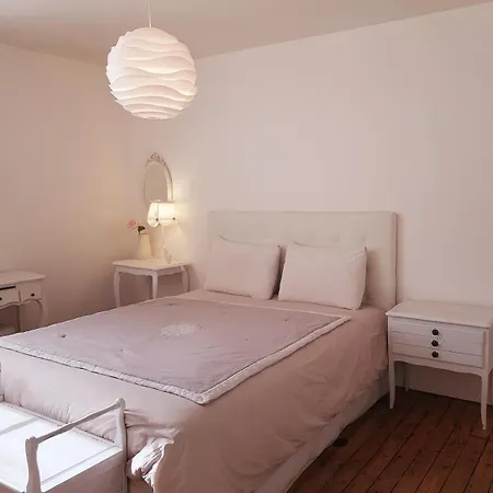 בית נופש Ancienne Maison De En Centre, Proche Gare *