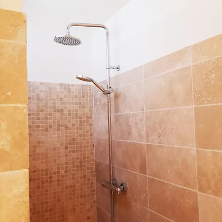 בית נופש Ancienne Maison De En Centre, Proche Gare